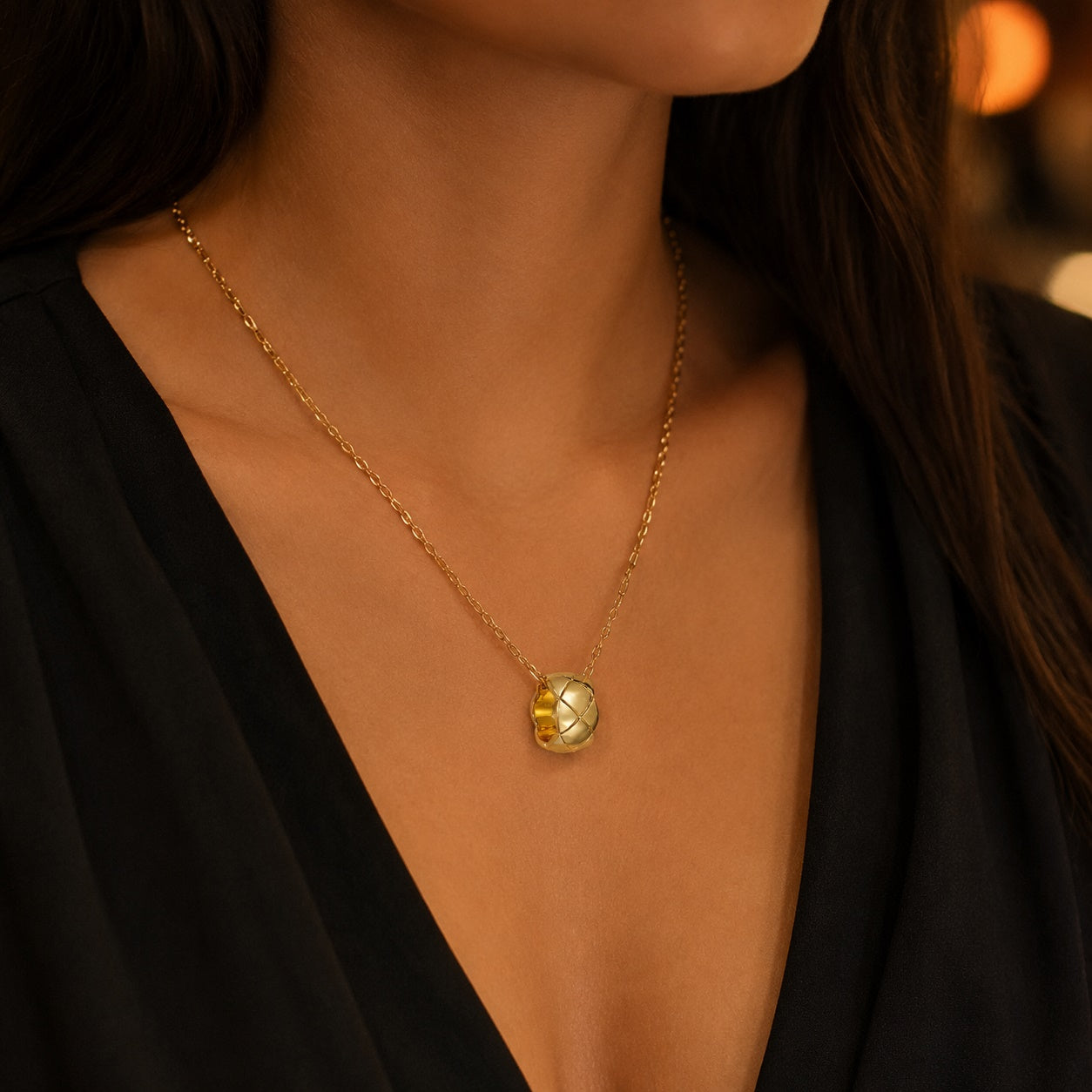 PARISTORY Gold-Tone Sculptural Pendant Necklace with Quilted Lattice Design